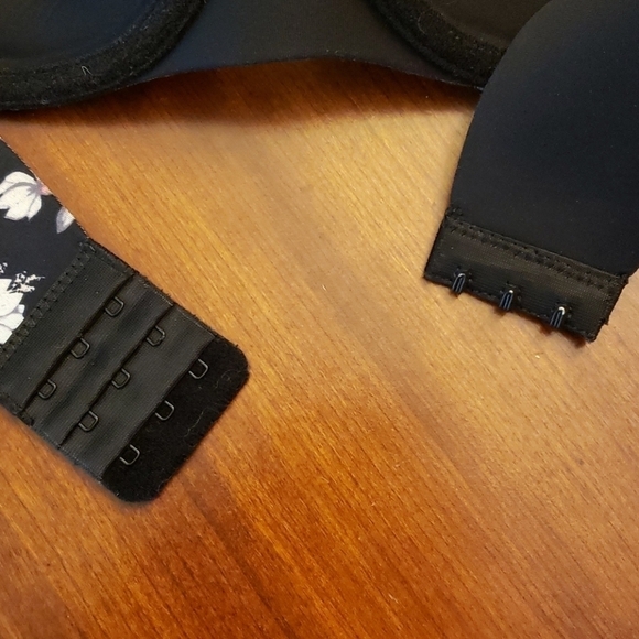 Adrienne Vittadini Strapless Padded Lift Bra 34B Black Floral EUC - Picture 4 of 7